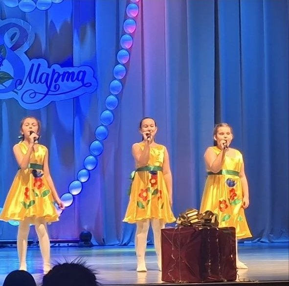 8 марта в доме культуры "Родник"